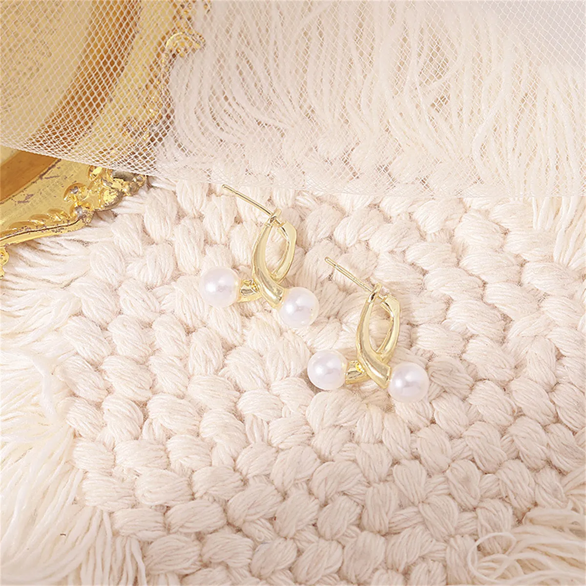 Pearl & 18K Gold-Plated Overlapping Ear Jackets