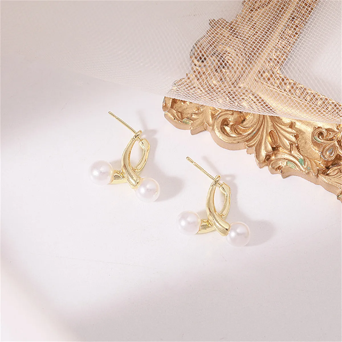 Pearl & 18K Gold-Plated Overlapping Ear Jackets