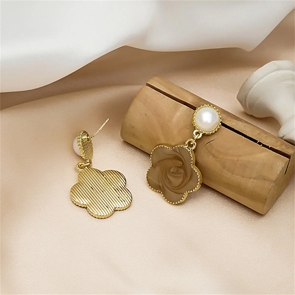 Pearl & Enamel 18K Gold-Plated Flower Dangle Earring