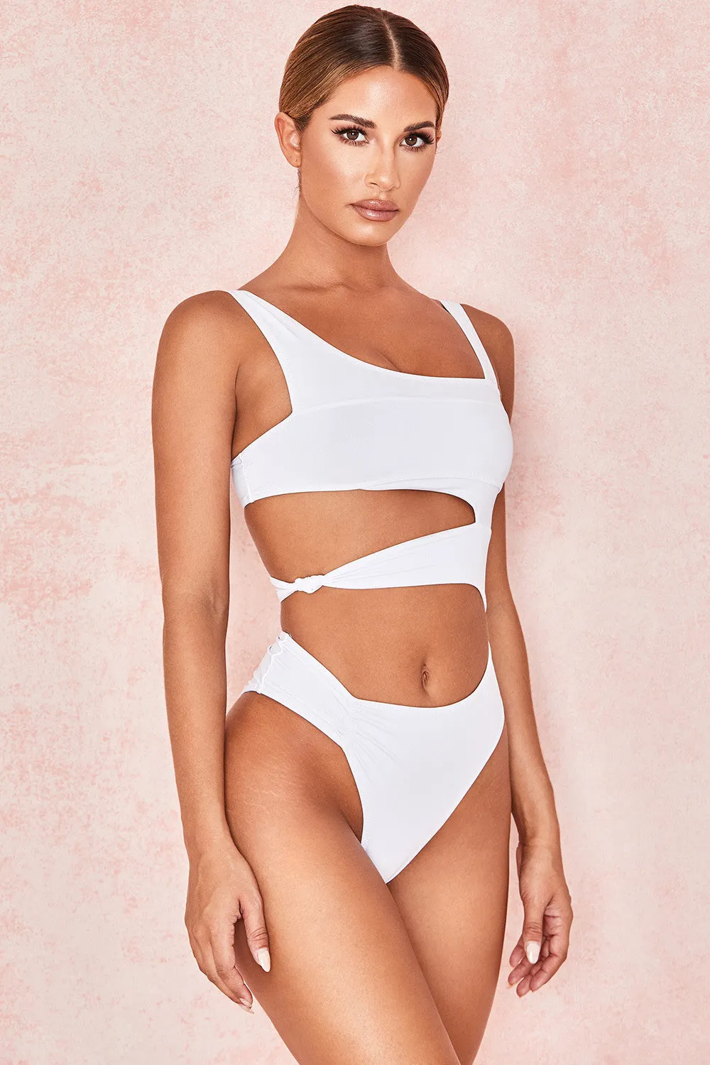 Ramona® | Fashionable and minimalist   swimsuit