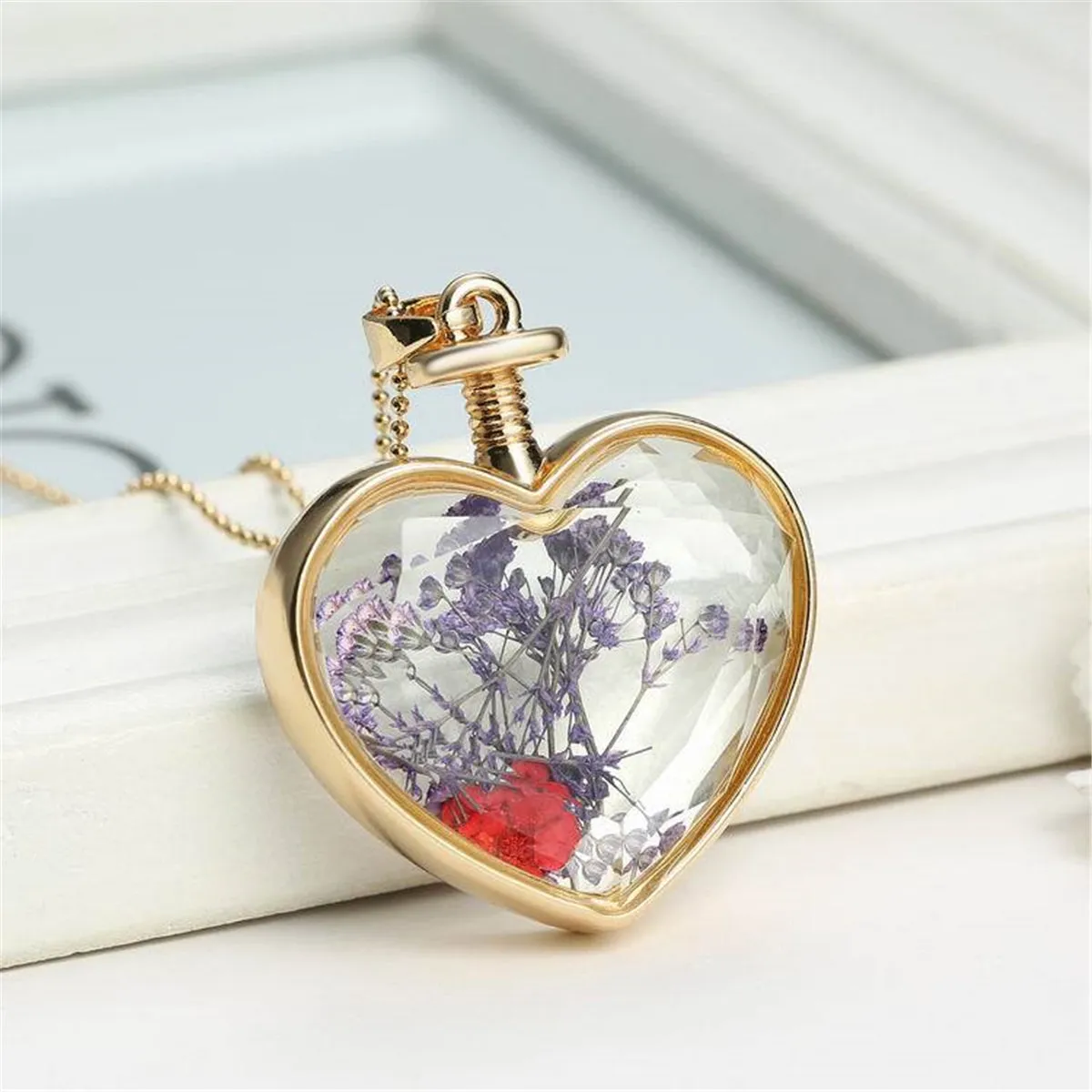 Red Peach Blossom & 18K Gold-Plated Heart Pendant Necklace