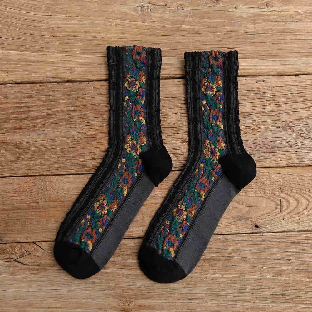 Retro Flora Socks