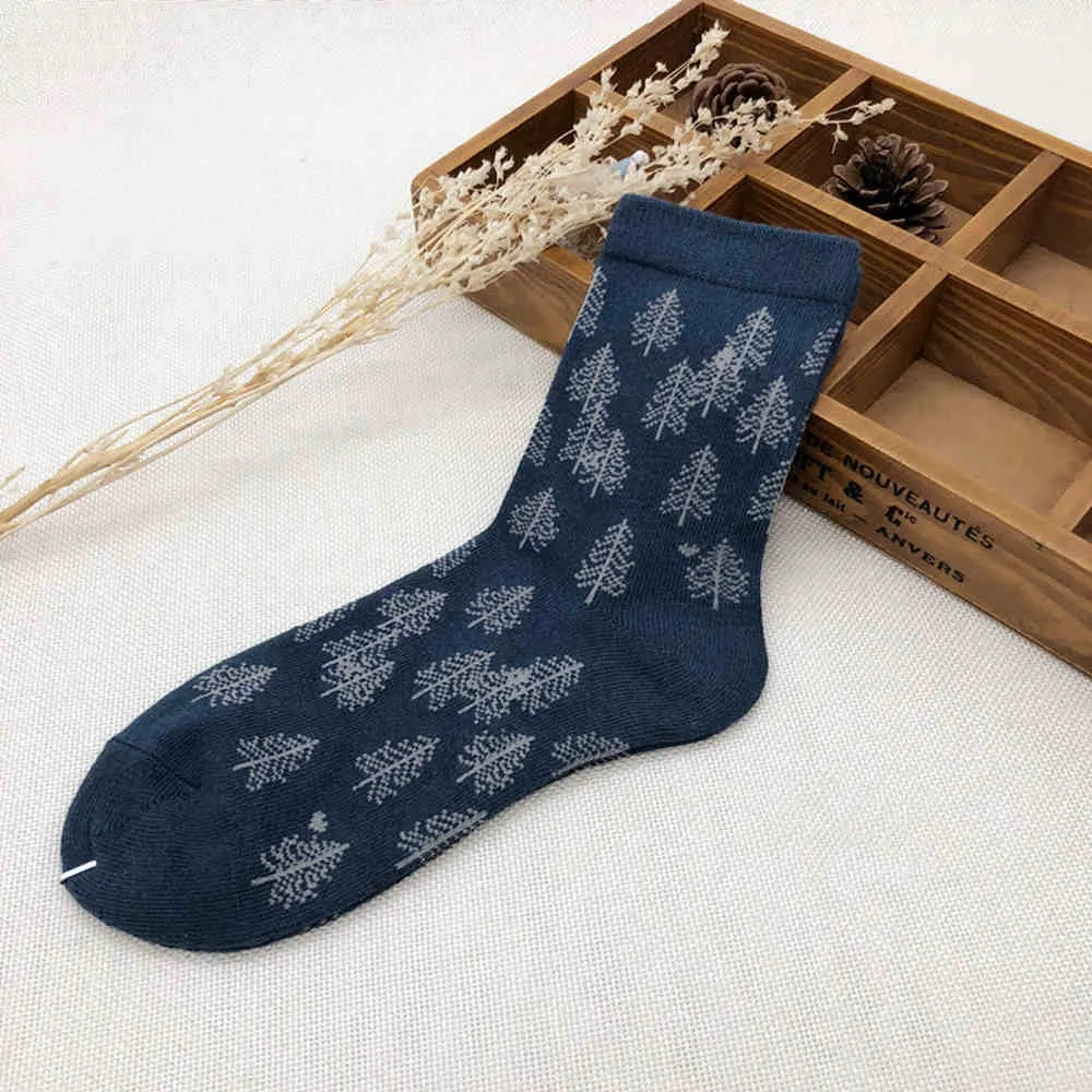 Retro Leaves Socks