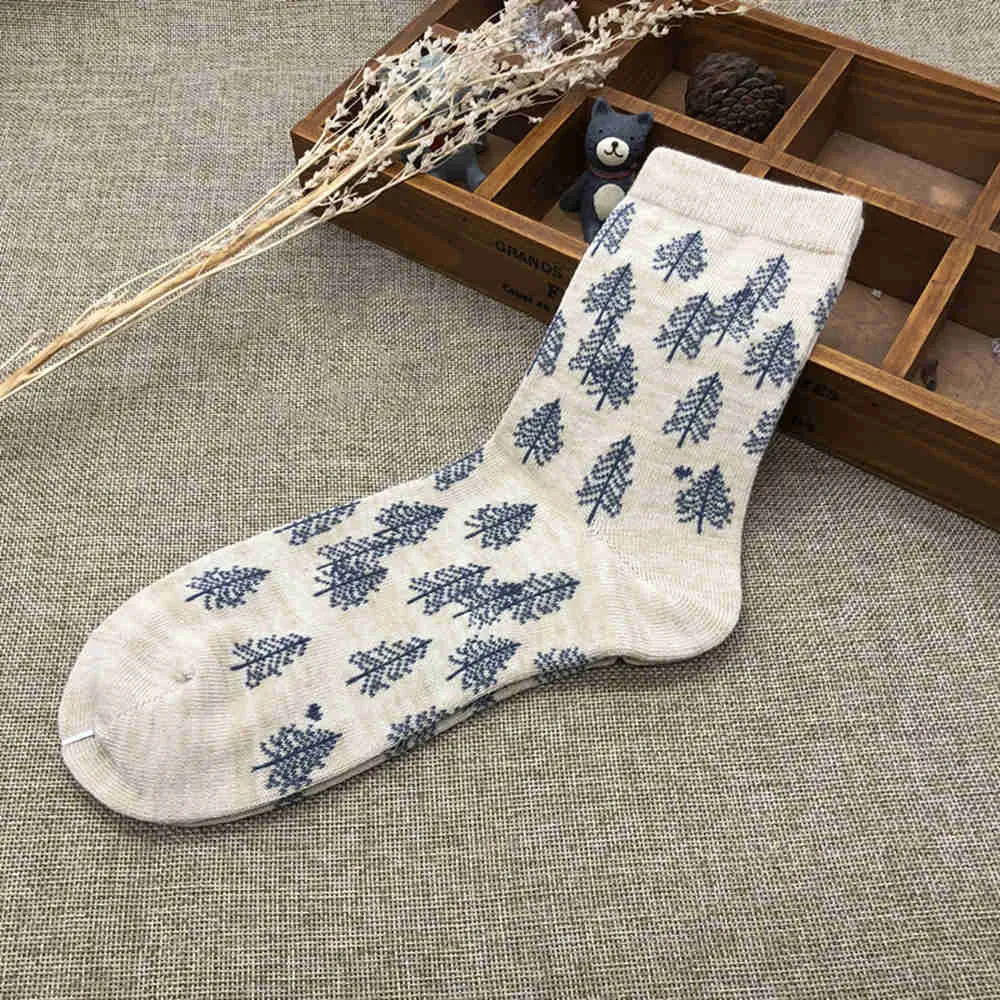 Retro Leaves Socks