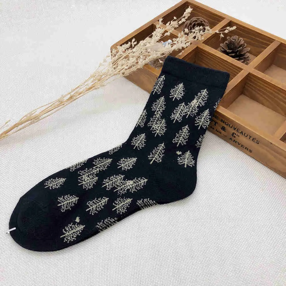 Retro Leaves Socks
