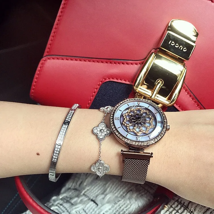 Rotatable Flower Magnetic Strap Women's Watch