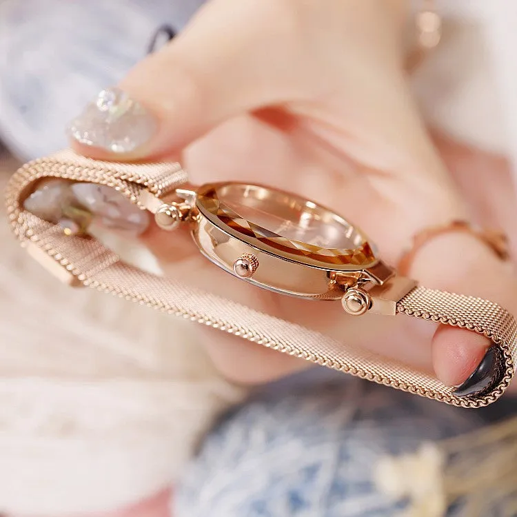 Round Dial Magnetic Strap Women's Watch