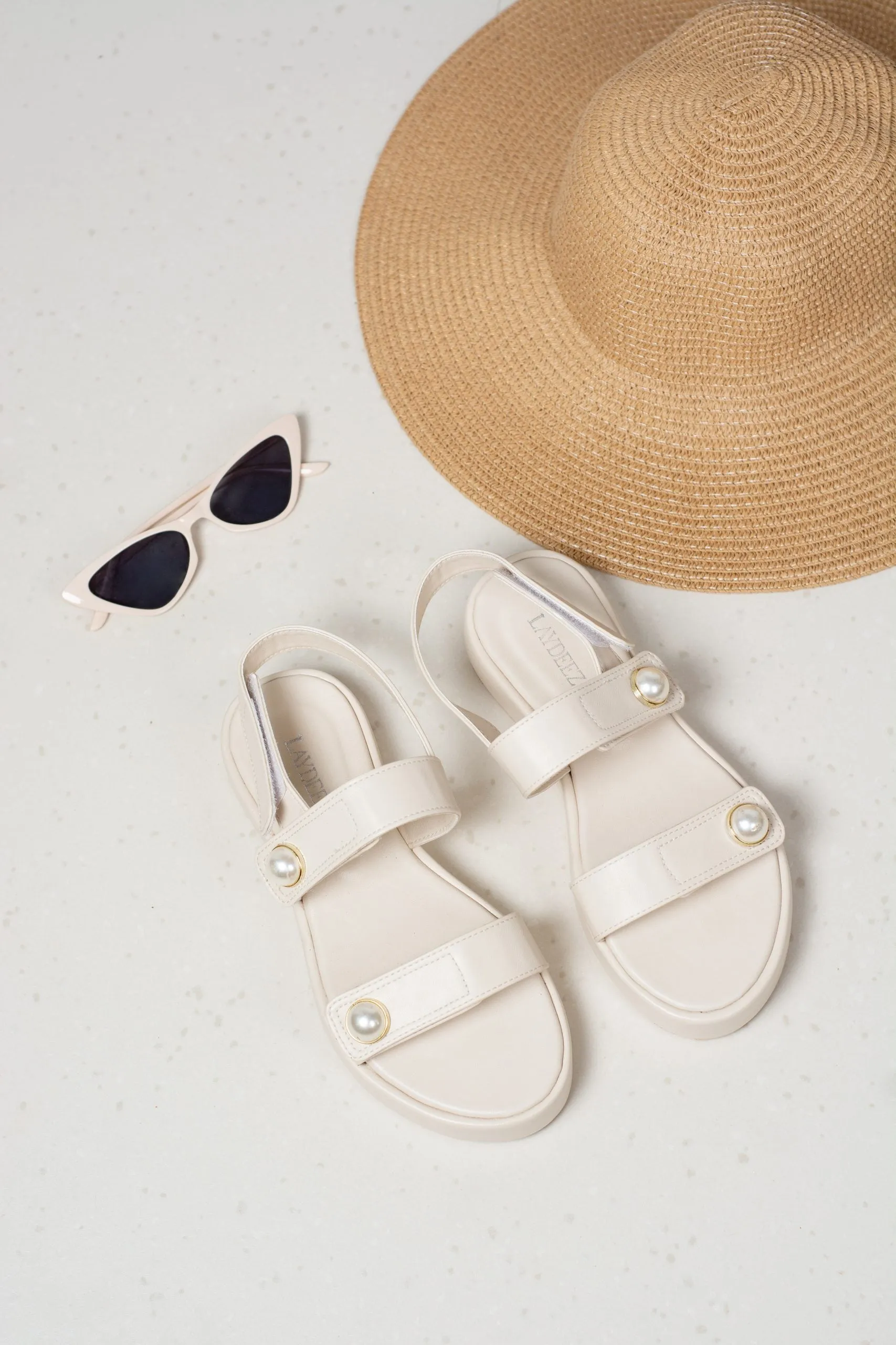 Roxy Pearl Flatforms
