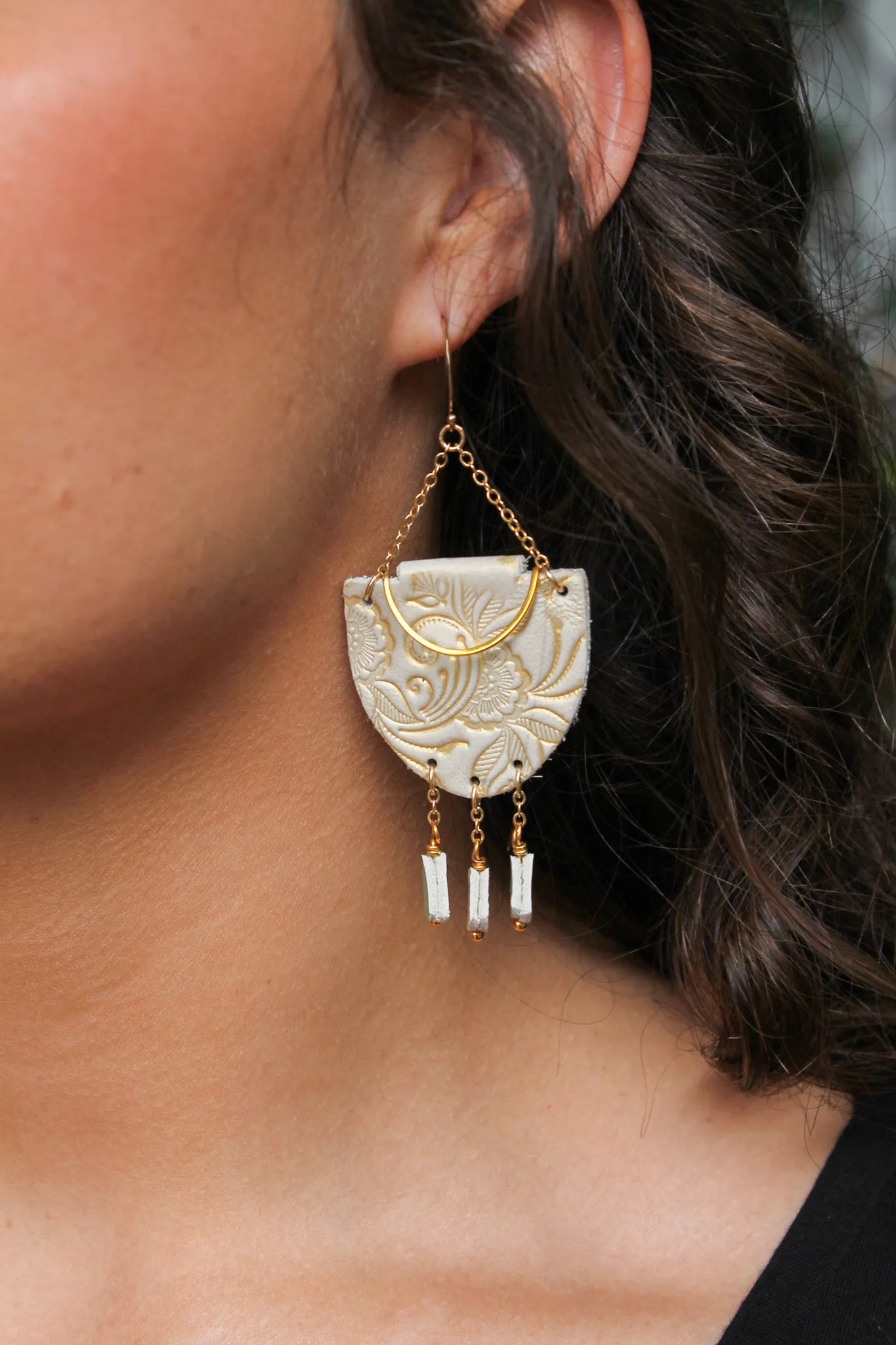 Shield Earring / Golden Elemental