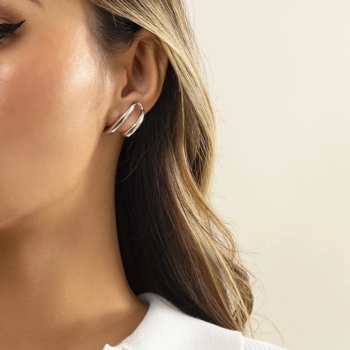 Silver-Plated Curved Open Stud Earring