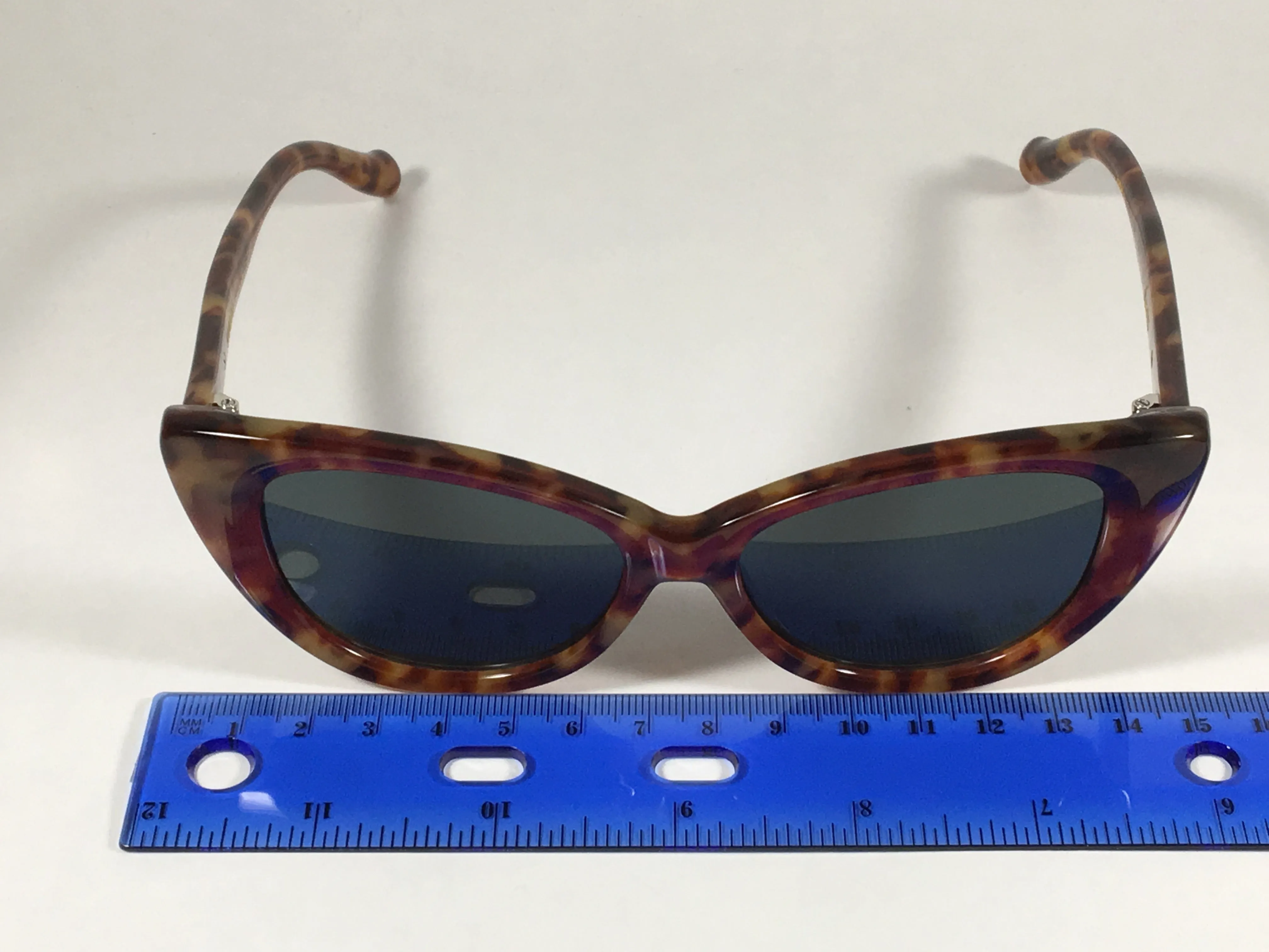 Sonix KYOTO 501-26-012 Sunglasses Women's Cat Eye Brown Tawny Tortoise Frame Green Solid Lens