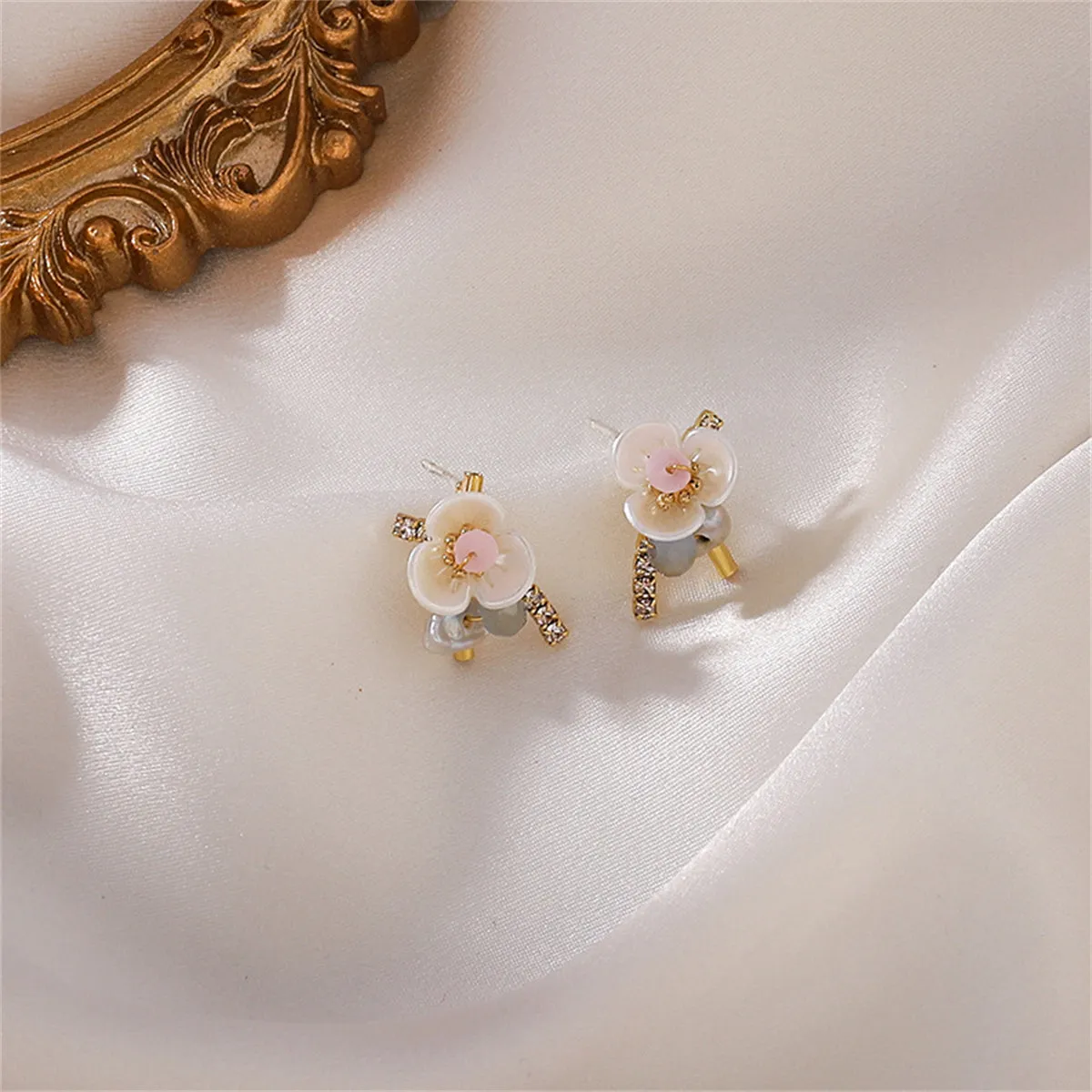 Teal Howlite & Cubic Zirconia Flower Stud Earrings