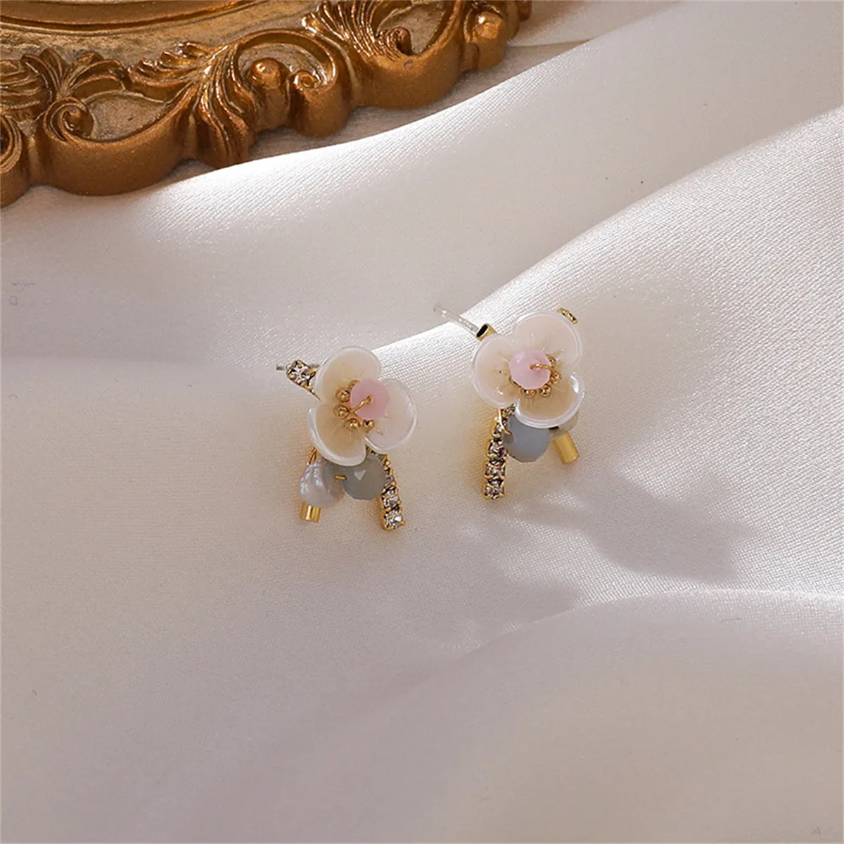 Teal Howlite & Cubic Zirconia Flower Stud Earrings