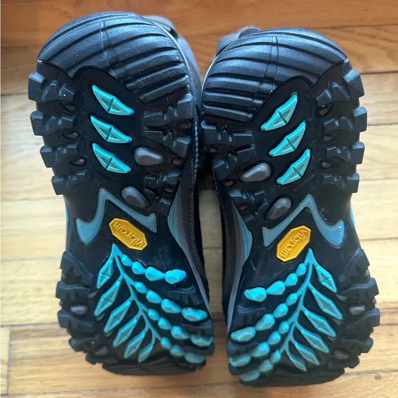 The North Face Chilkat Tech GTX Boots - Women's Dark Grey/Fortuna Blue Size 7
