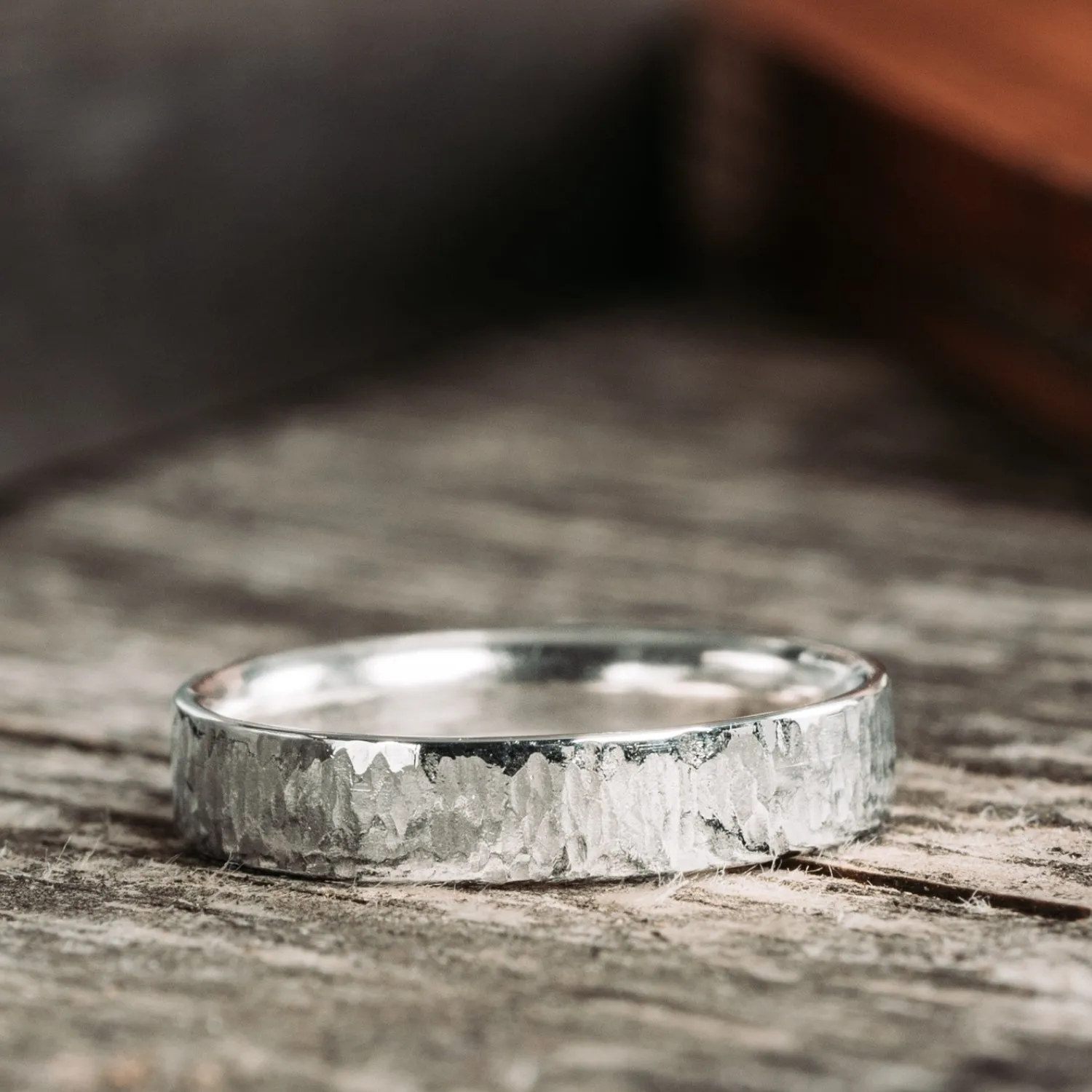 The Willow | Women's Tree Bark Textured White Gold Wedding Band