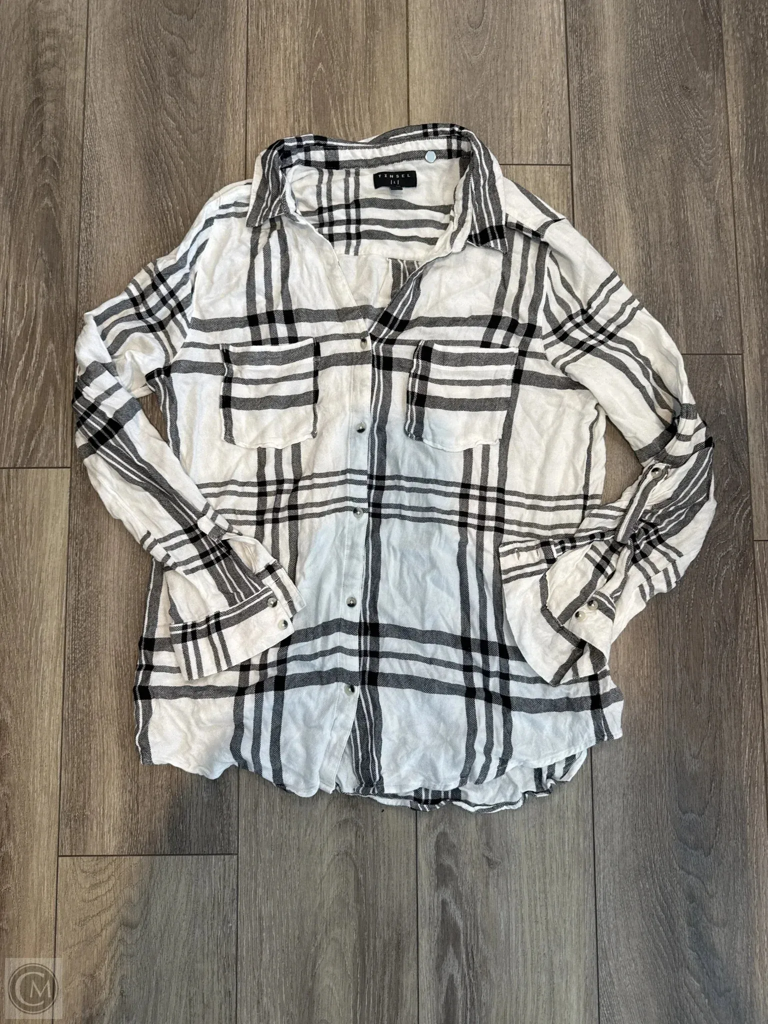 Top Long Sleeve By Clothes Mentor In White, Size: L