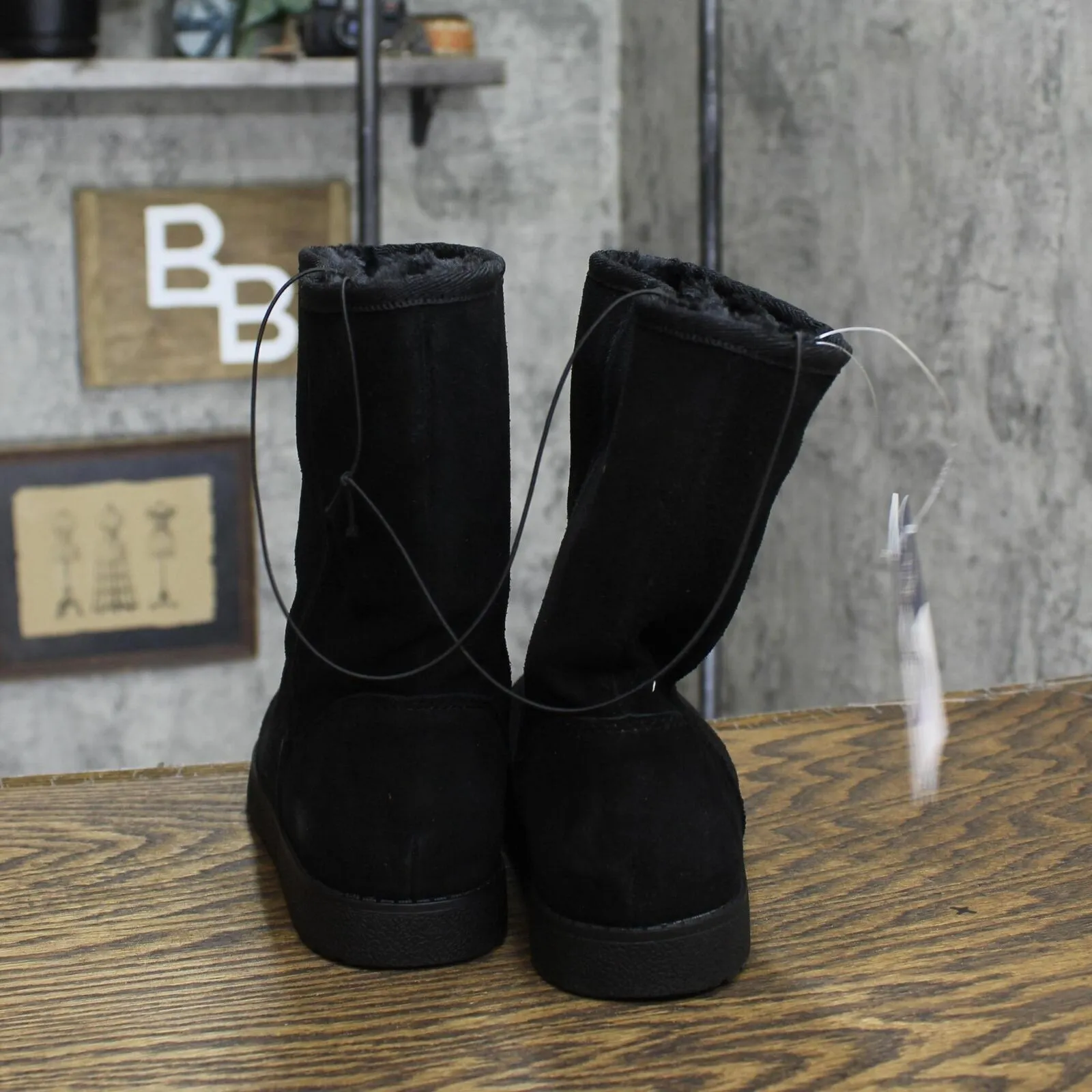 Universal Thread Women's Soph Shearling Style Boots 88375490 Black 6M