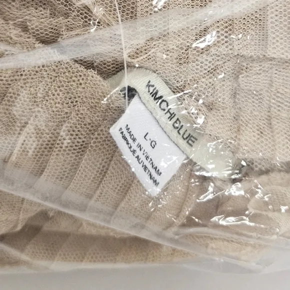 UO Kimchi Blue Rita Ruffle One Shoulder Midi Dress in Light Sand Size Large NWT