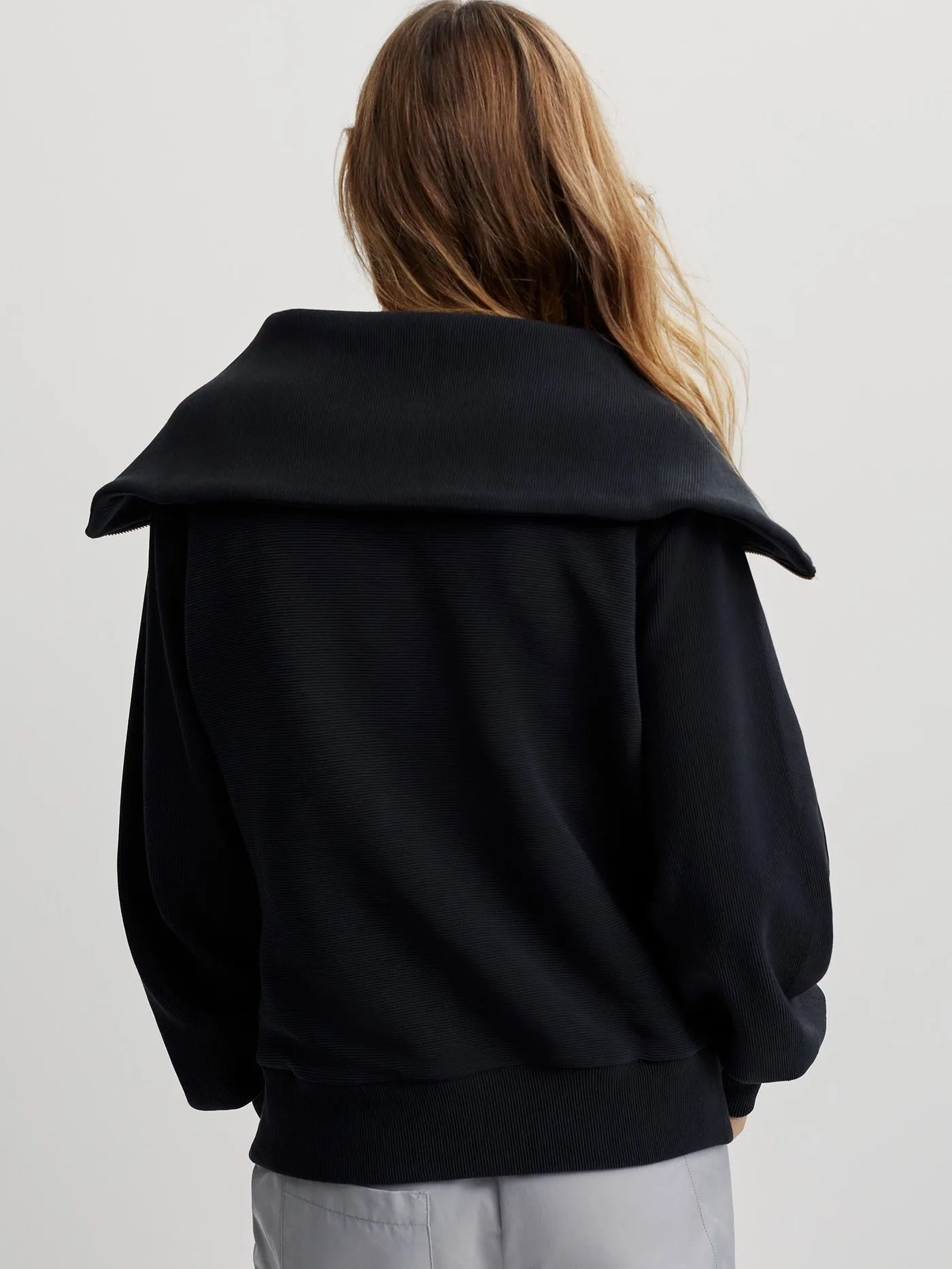 Varley | Vine Half Zip Pullover {Black}