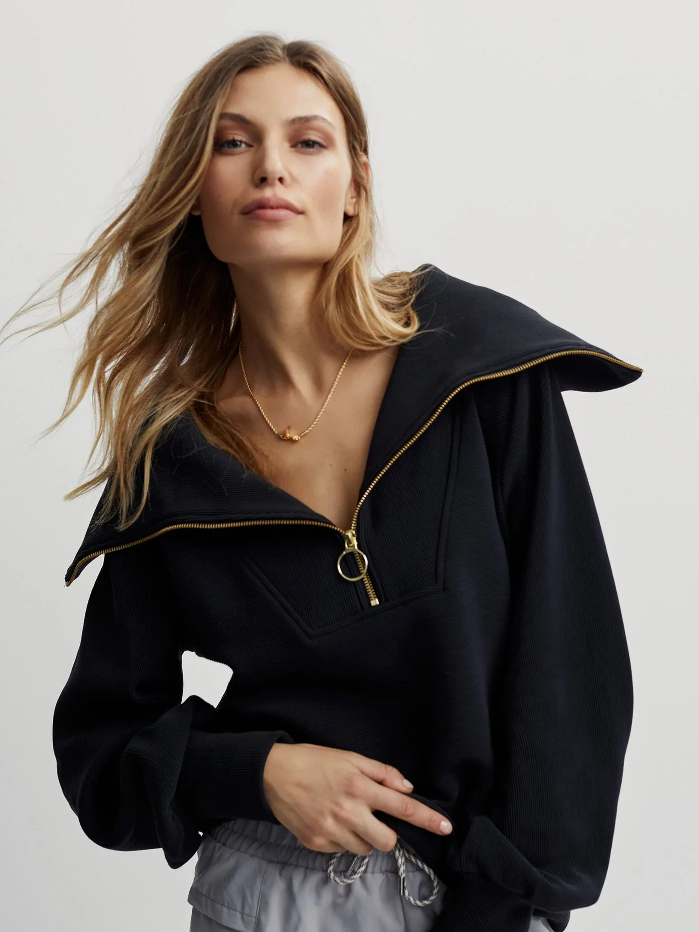 Varley | Vine Half Zip Pullover {Black}