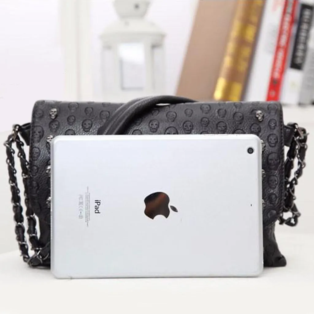 Vintage Fashionable Skull Women's Rivet Bag