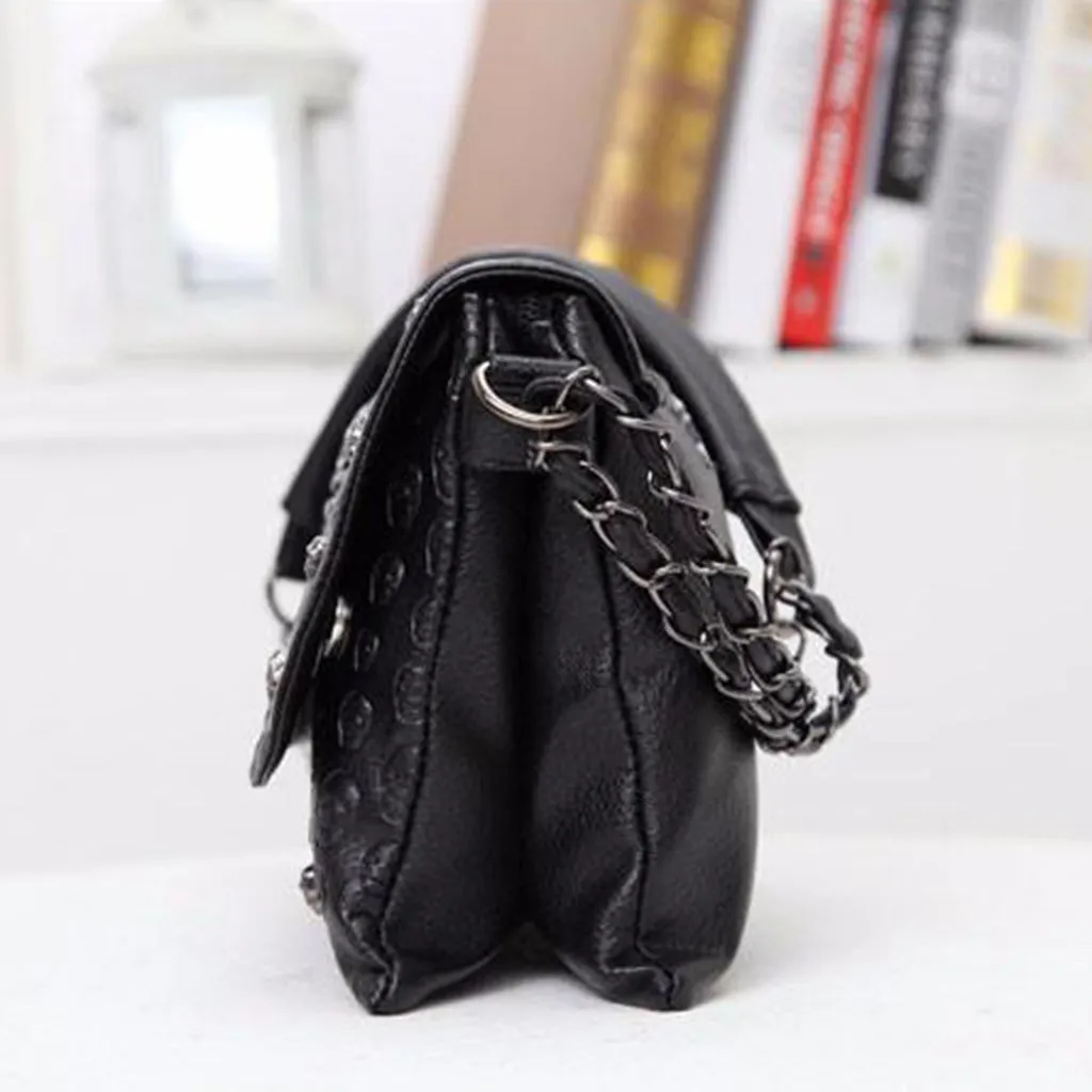 Vintage Fashionable Skull Women's Rivet Bag
