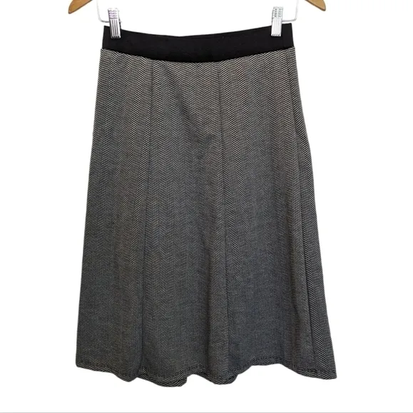 W118 by Walter Baker Women's Chevron Print Preppy A-line Pull-On Skirt Size M