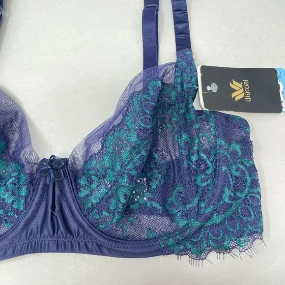 Wacoal Center Stage Underwire Bra Size 32C Blue Lace 855323