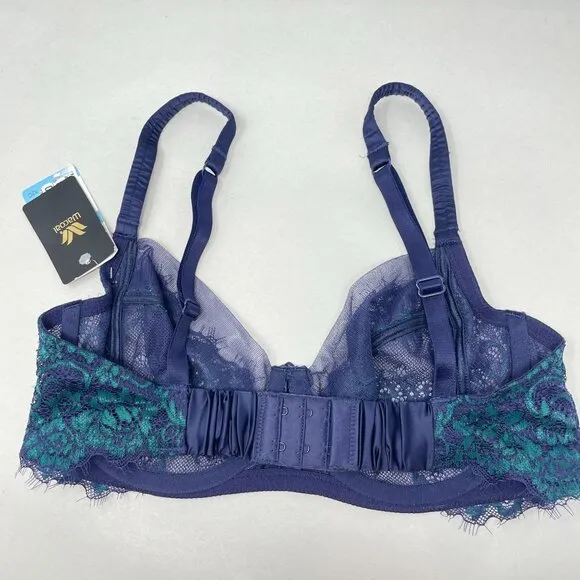 Wacoal Center Stage Underwire Bra Size 32C Blue Lace 855323