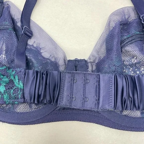 Wacoal Center Stage Underwire Bra Size 32C Blue Lace 855323