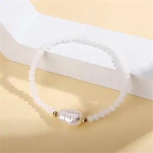 White Acrylic & Pearl Stretch Beaded Bracelet