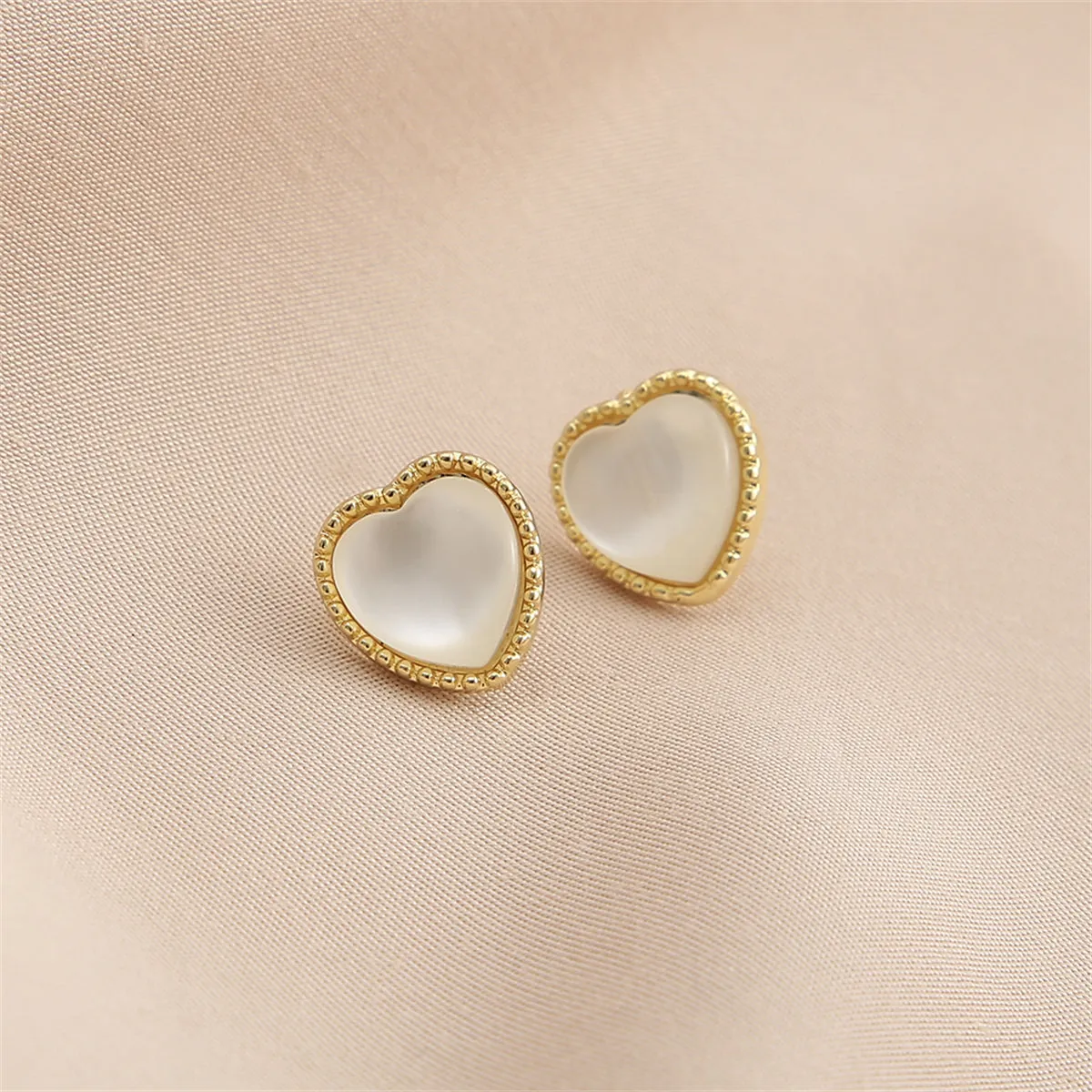 White Cats Eye & 18K Gold-Plated Heart Stud Earrings