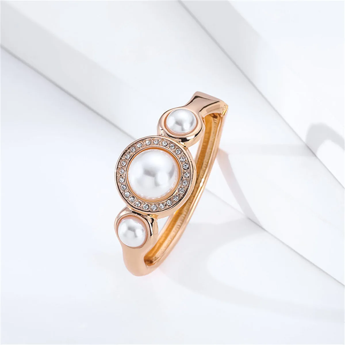 White Pearl & Cubic Zirconia 18K Gold-Plated Hola Hinge Bangle