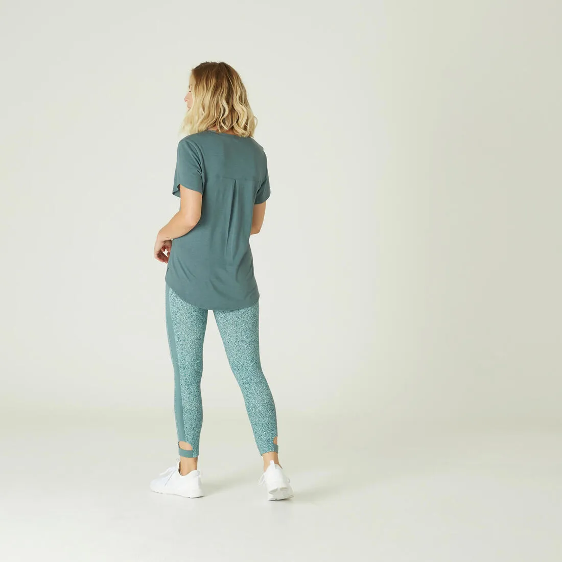 Women's Short-Sleeved Straight-Cut V-Neck Cotton Fitness T-Shirt 515
