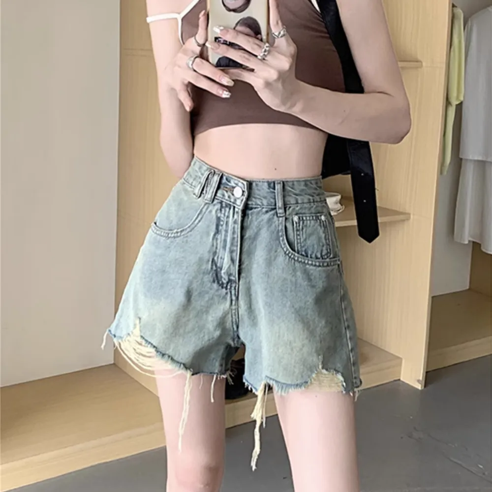 Women's Urban Ripped Shorts