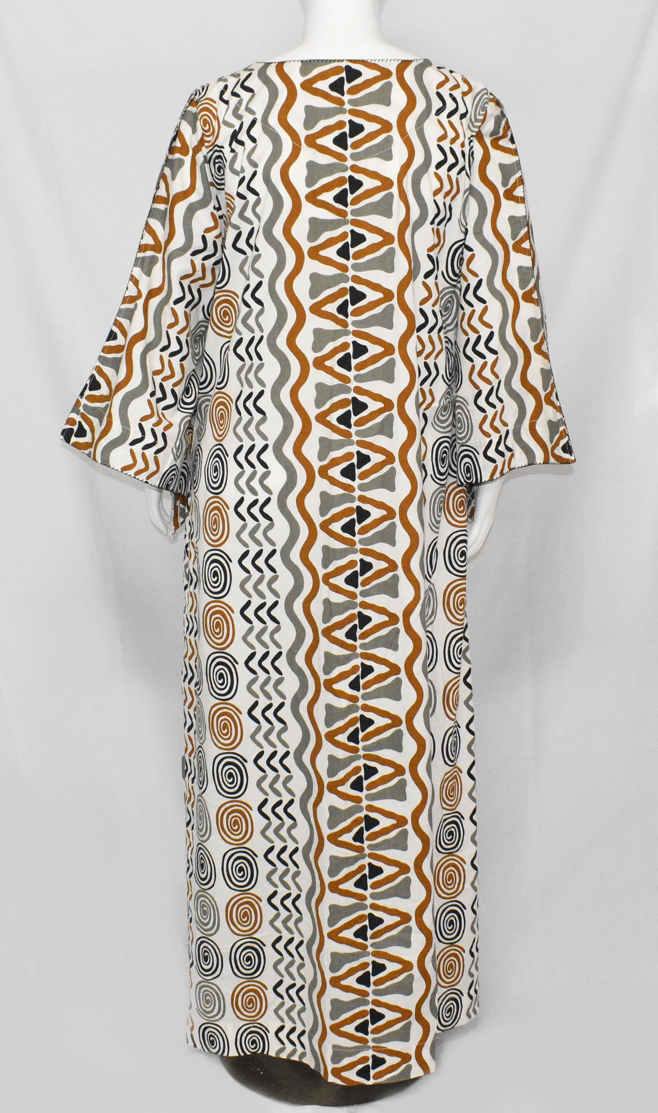 Women's White Unique Print Long Sleeve Dress